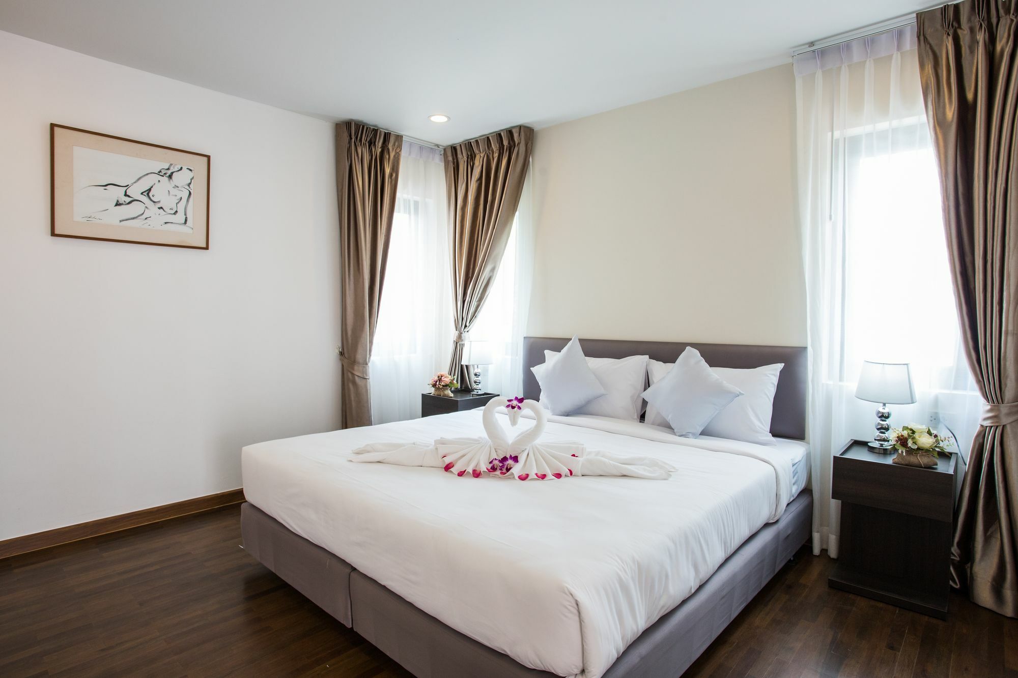 The Suites Apartment & Residence Patong Exterior photo