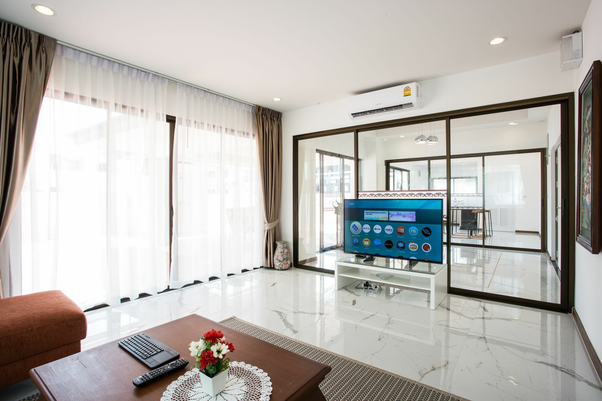 The Suites Apartment & Residence Patong Exterior photo