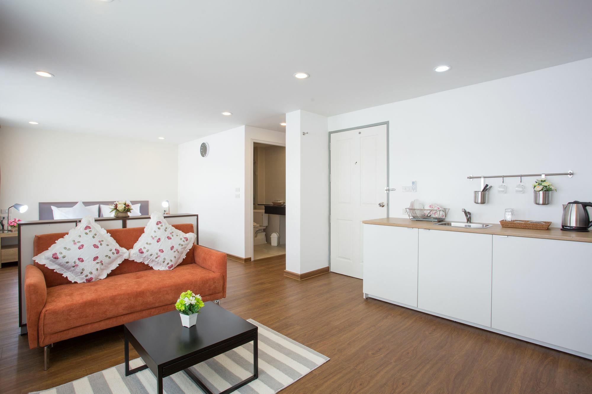 The Suites Apartment & Residence Patong Exterior photo