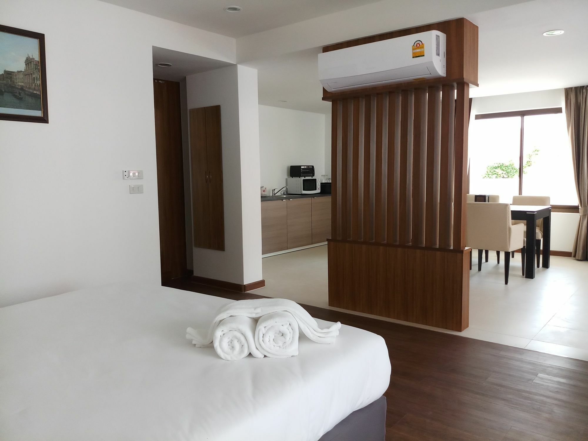 The Suites Apartment & Residence Patong Exterior photo